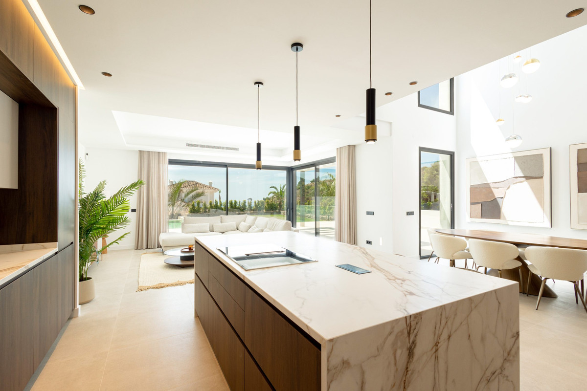 New Villa for sale in Mijas