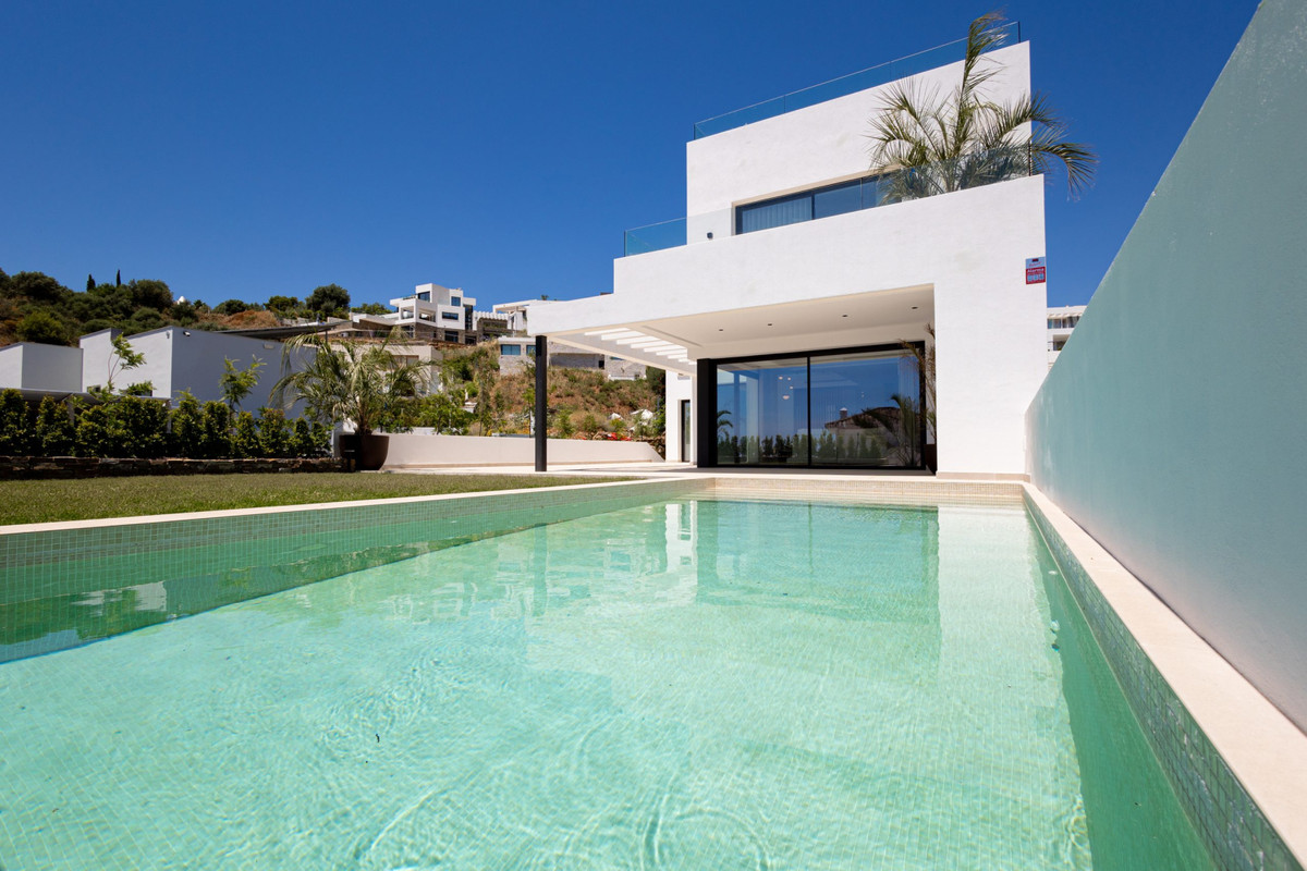 new-Villa-in-Mijas-Ref-R4949587U248755 New Villa for sale in Mijas