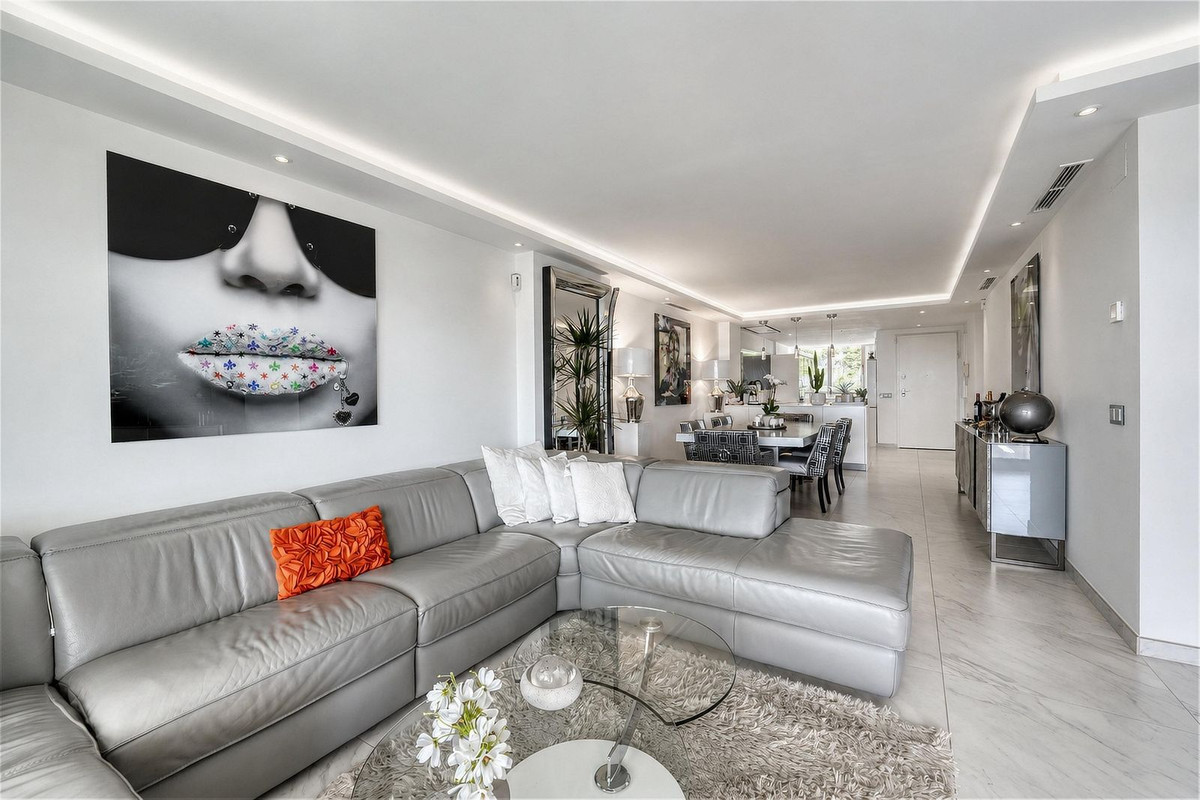 Apartment for sale in Benahavís