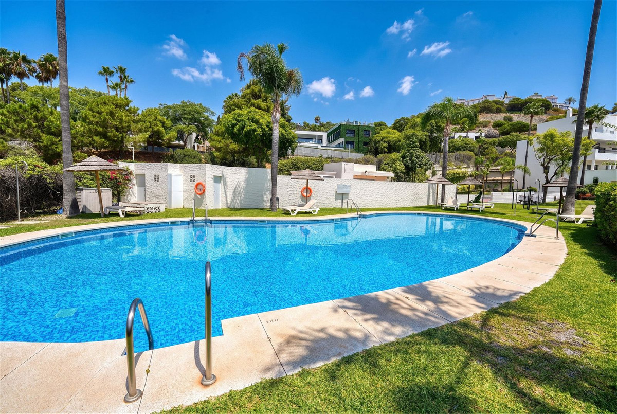 Apartment for sale in Benahavís