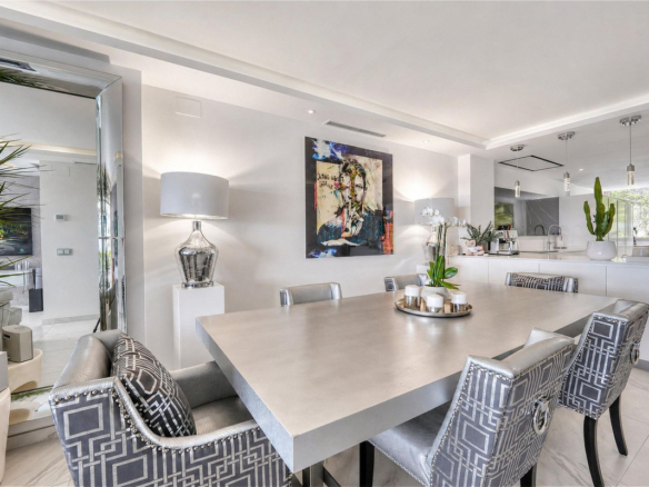 Apartment for sale in Benahavís