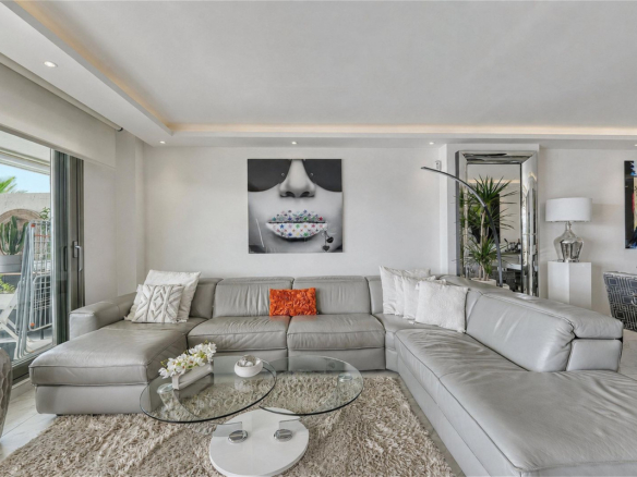 Apartment for sale in Benahavís