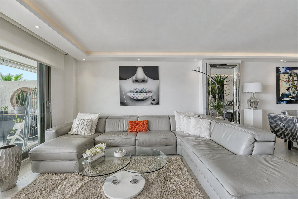 Apartment for sale in Benahavís