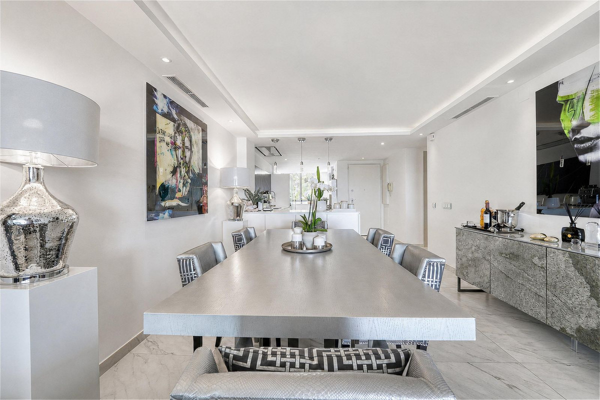Apartment for sale in Benahavís