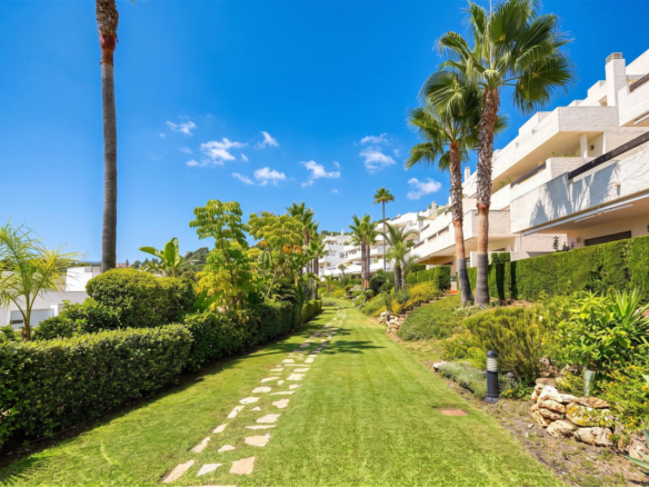 Apartment for sale in Benahavís