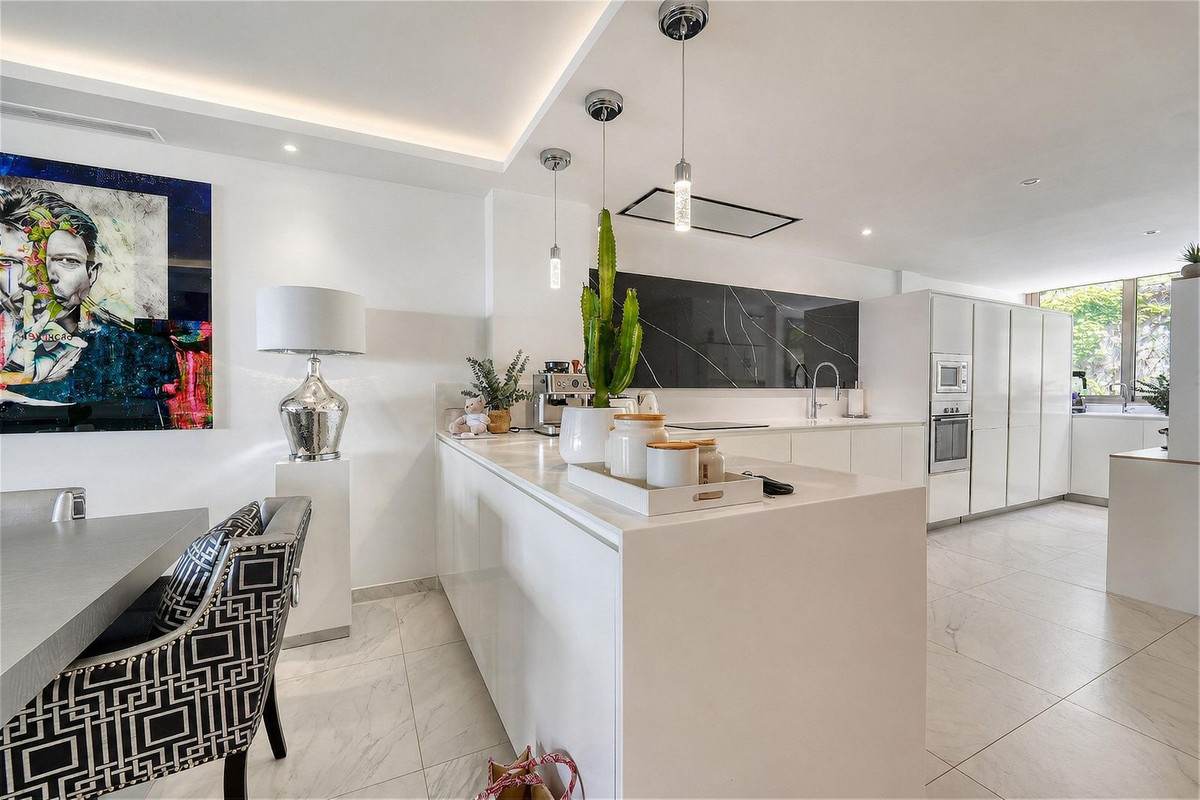 Apartment for sale in Benahavís