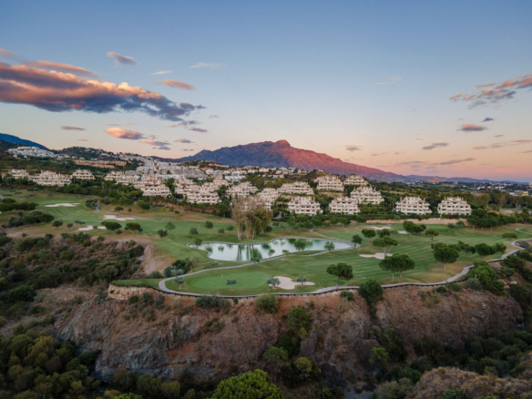 Apartment for sale in Benahavís