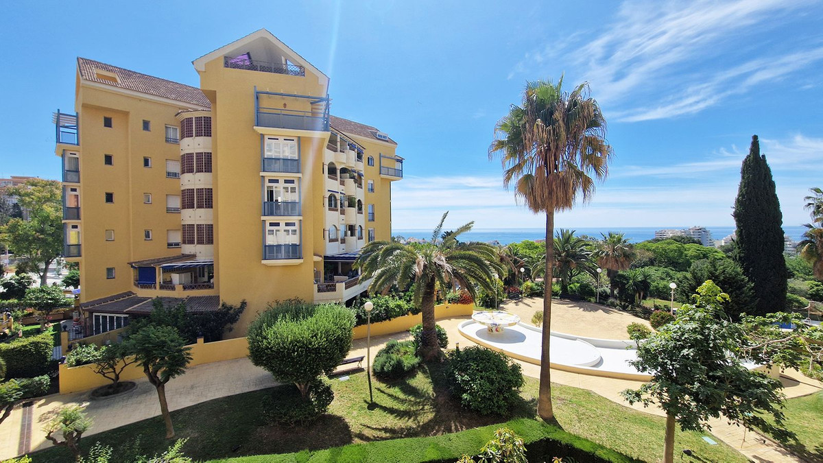 Apartment for sale in Benalmadena