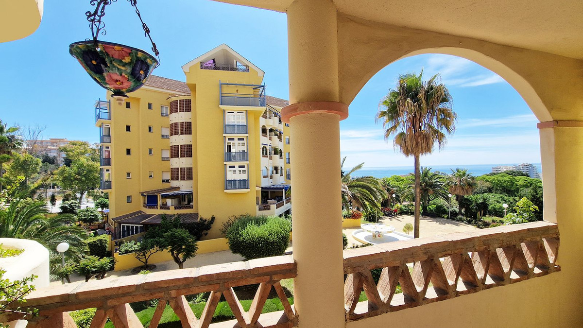 Apartment for sale in Benalmadena