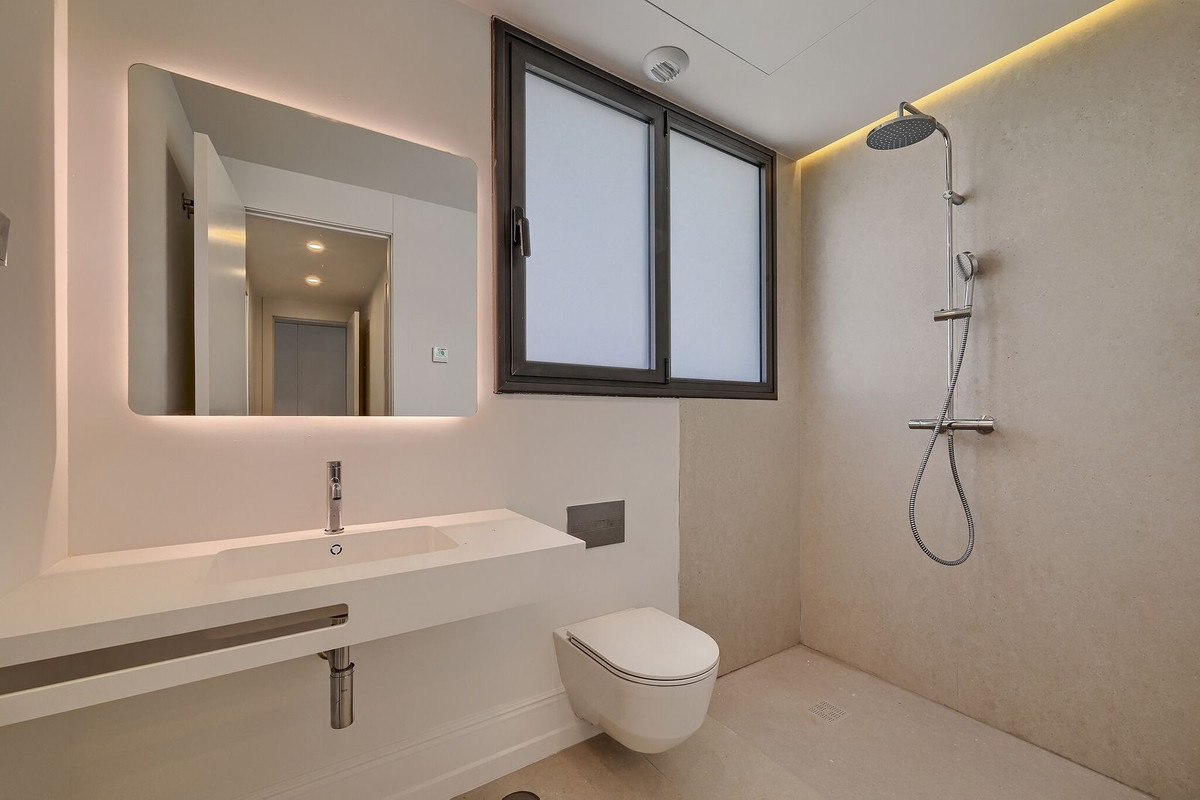 Apartment for sale in Benalmadena