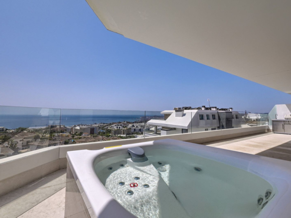 Apartment for sale in Benalmadena