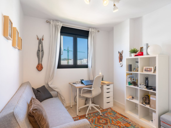 Apartment for sale in Estepona