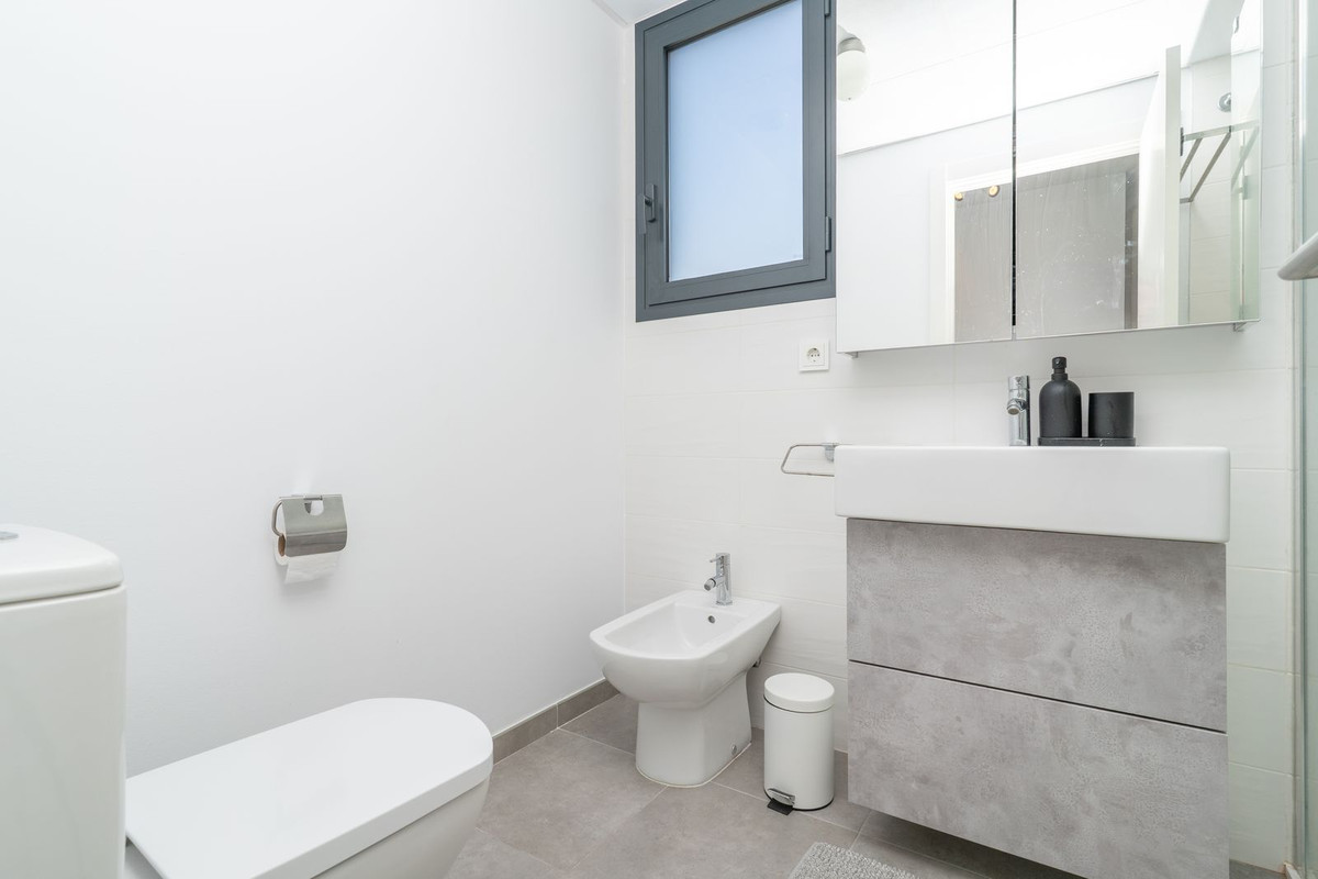 Apartment for sale in Estepona