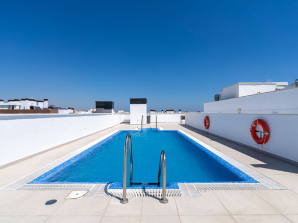 Apartment for sale in Estepona