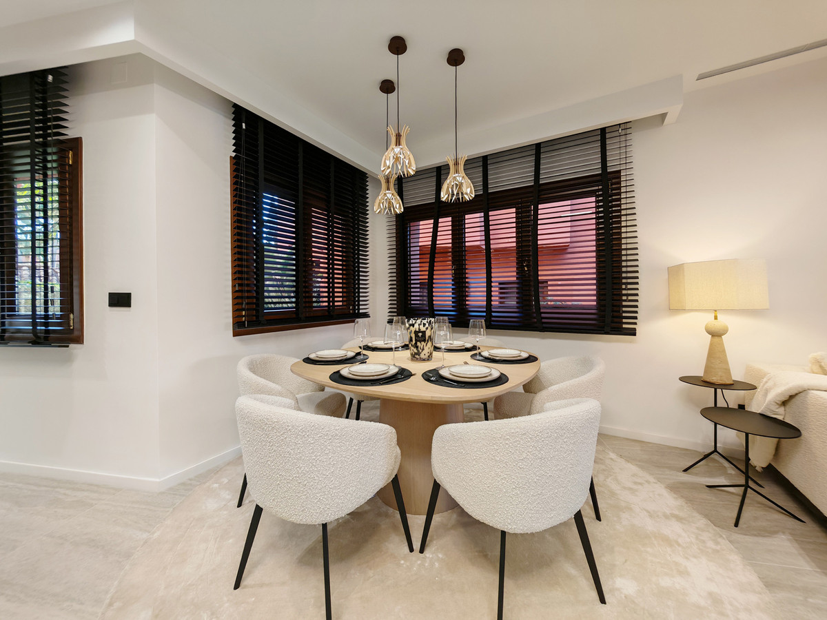 Apartment for sale in Estepona