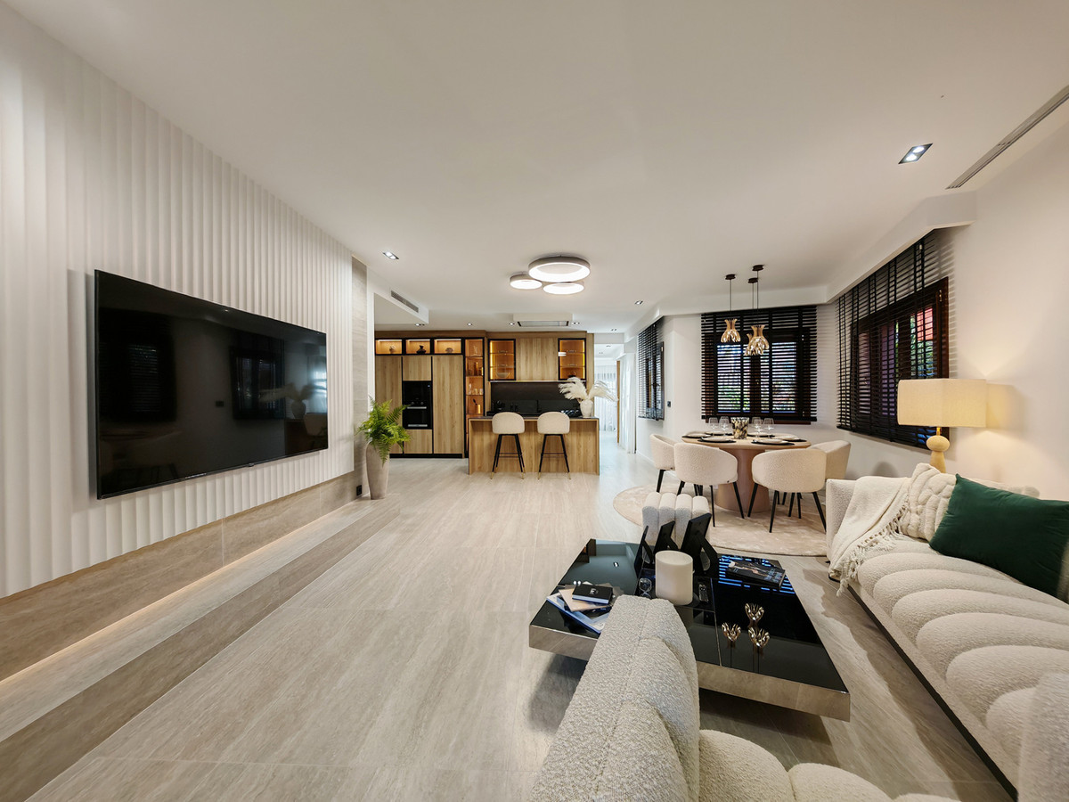 Apartment for sale in Estepona