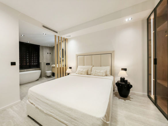Apartment for sale in Estepona