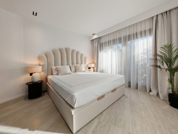 Apartment for sale in Estepona