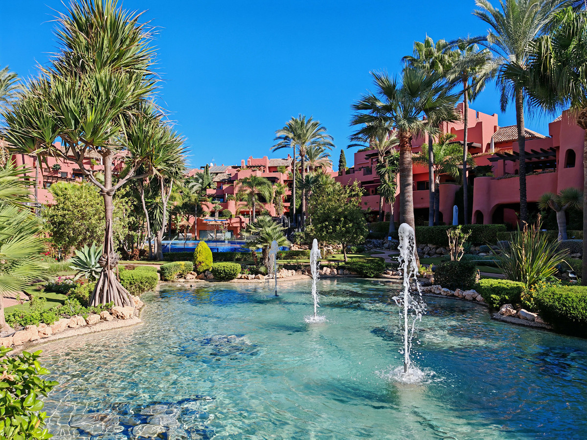 Apartment for sale in Estepona