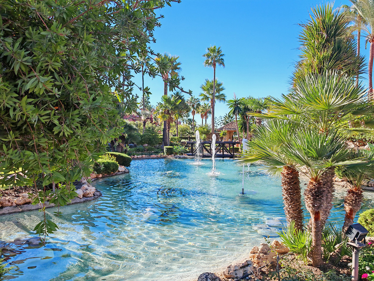 Apartment for sale in Estepona