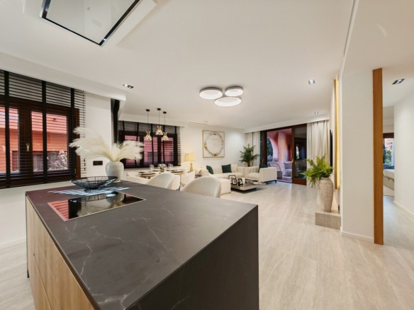 Apartment for sale in Estepona