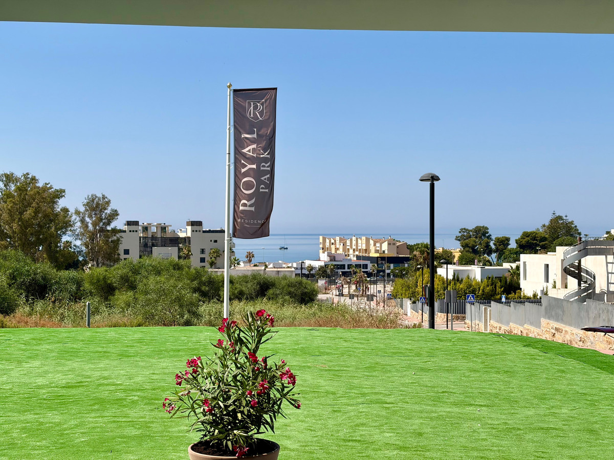 Apartment for sale in Estepona