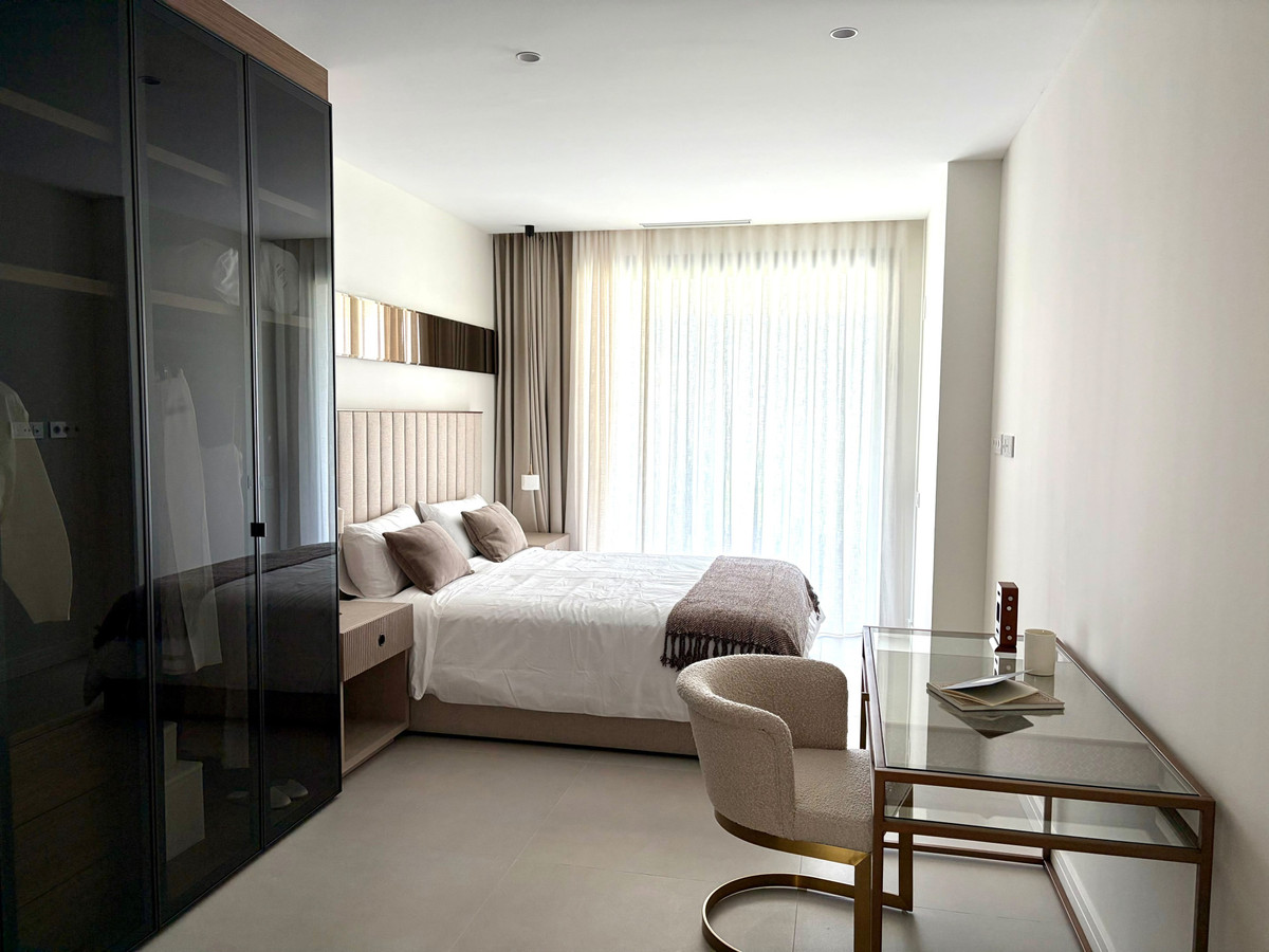 Apartment for sale in Estepona
