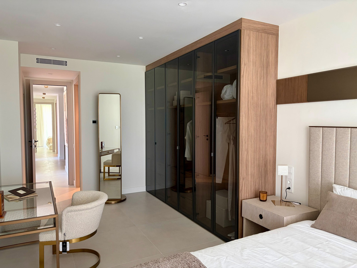 Apartment for sale in Estepona