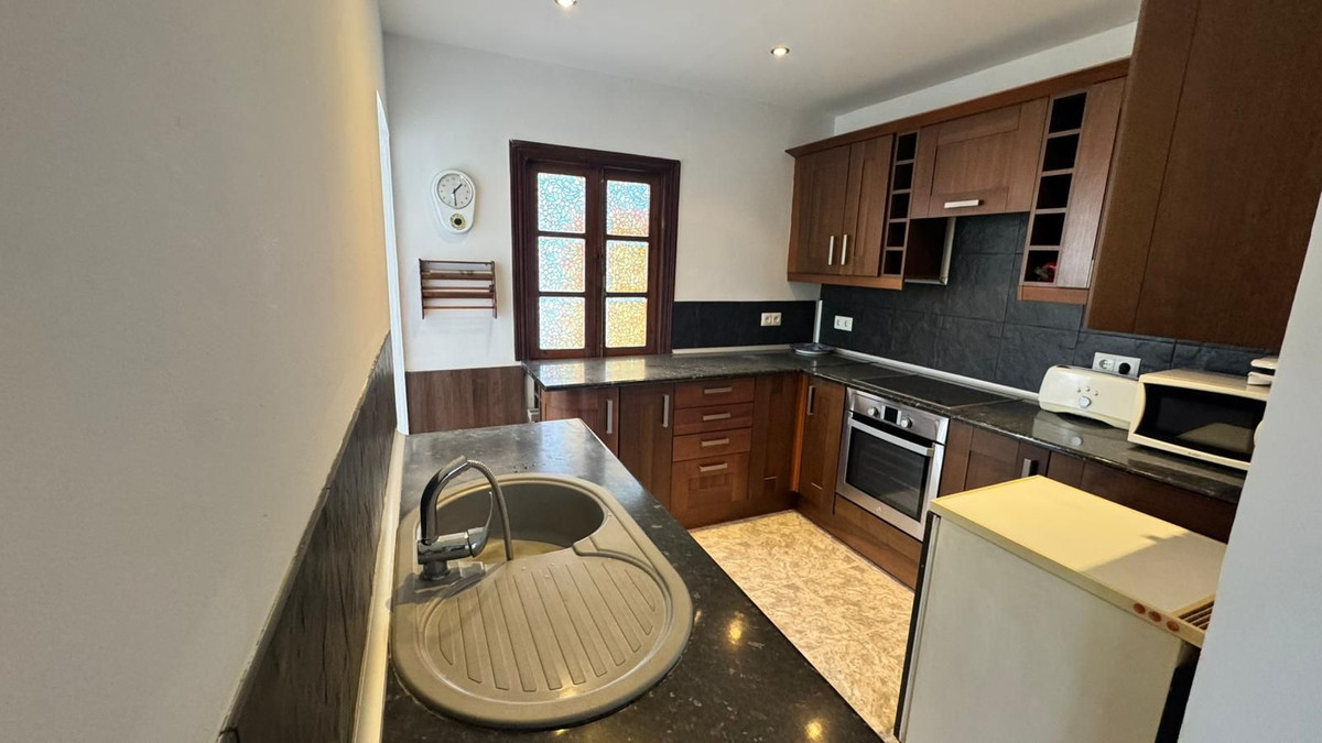 Apartment for sale in Estepona
