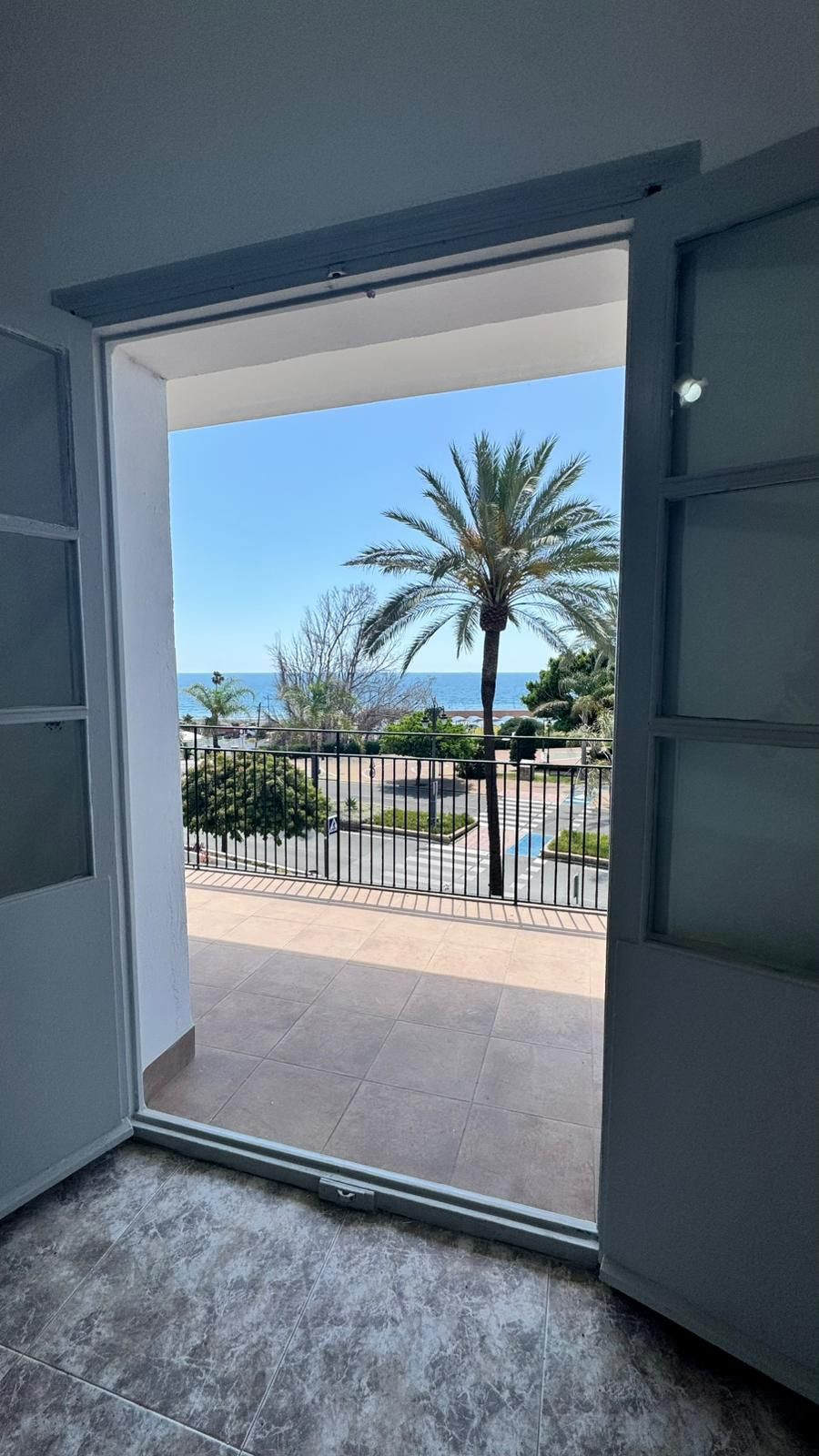 Apartment for sale in Estepona