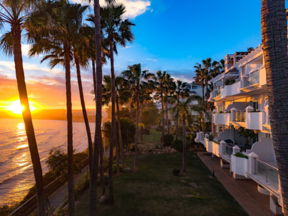 Apartment for sale in Estepona