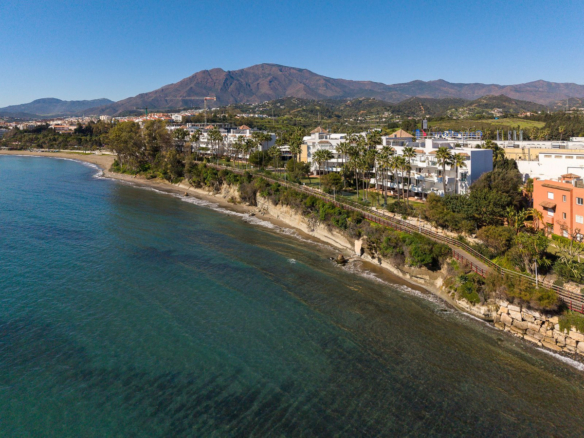 Apartment for sale in Estepona