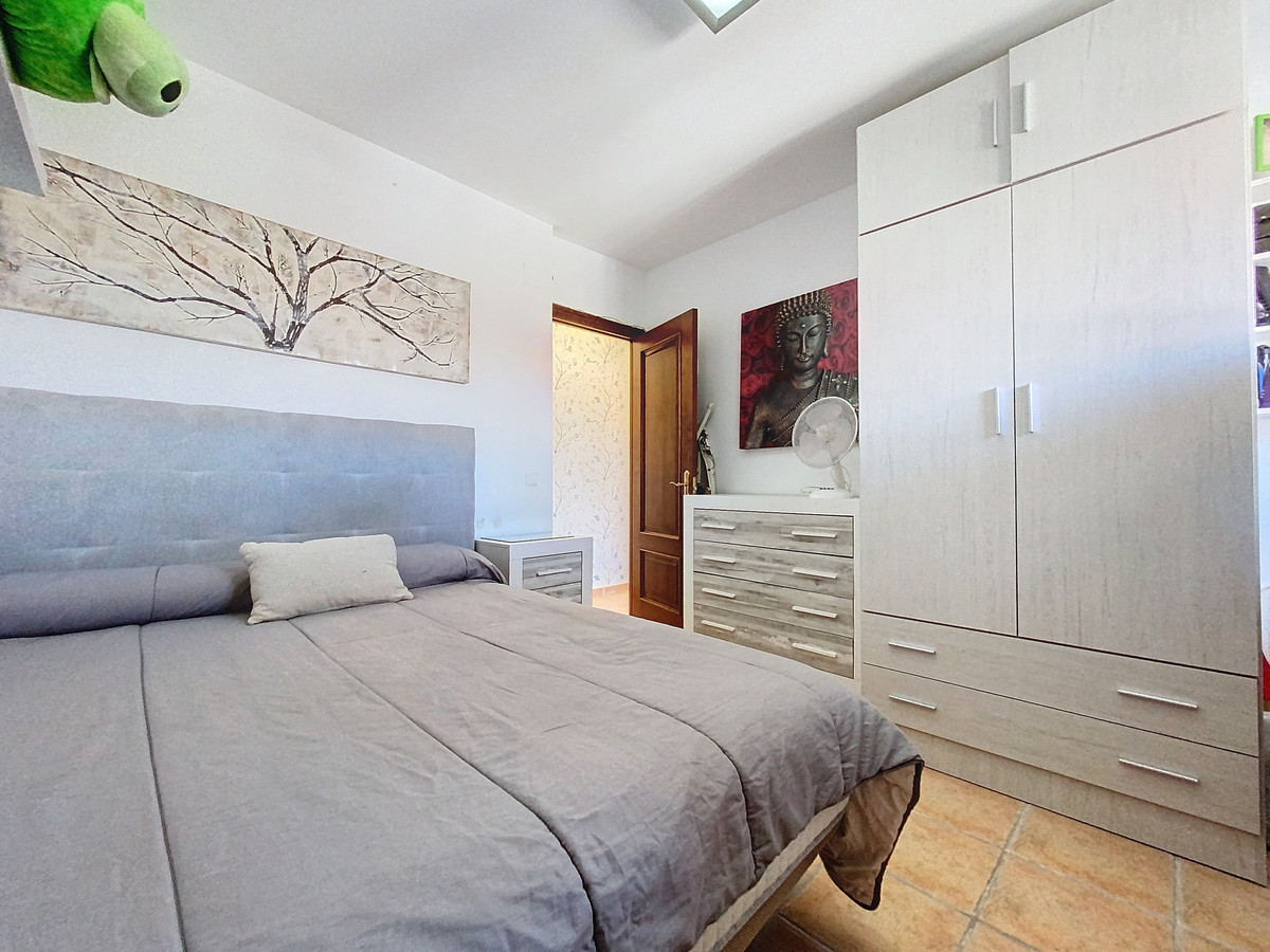 Apartment for sale in Estepona