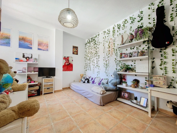 Apartment for sale in Estepona