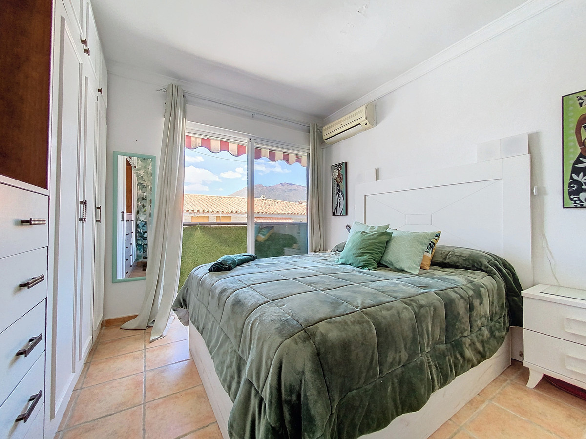 Apartment for sale in Estepona