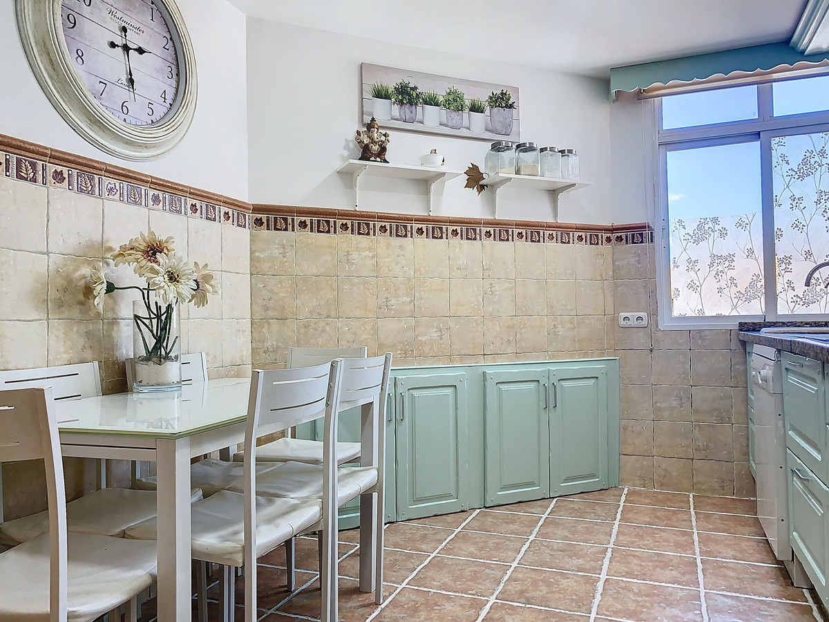 Apartment for sale in Estepona