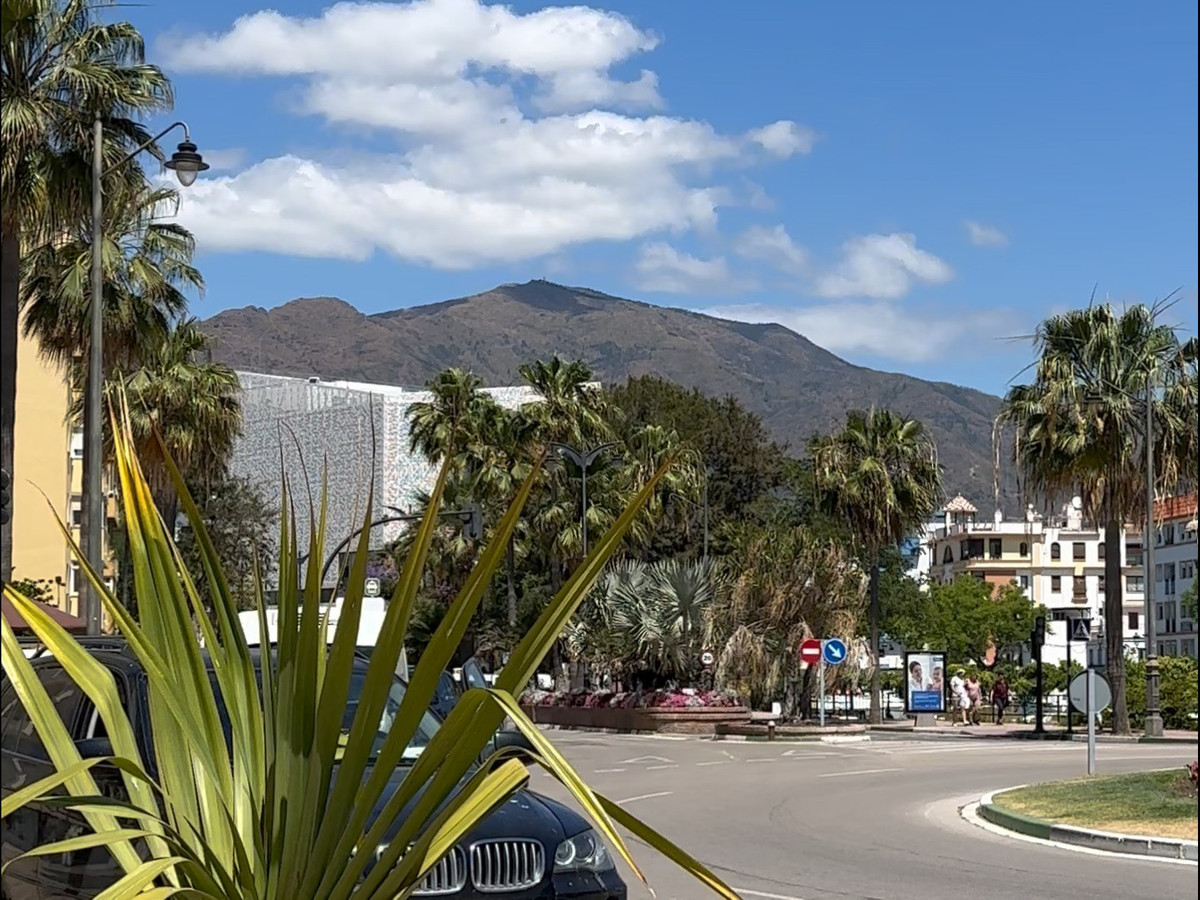 Apartment for sale in Estepona