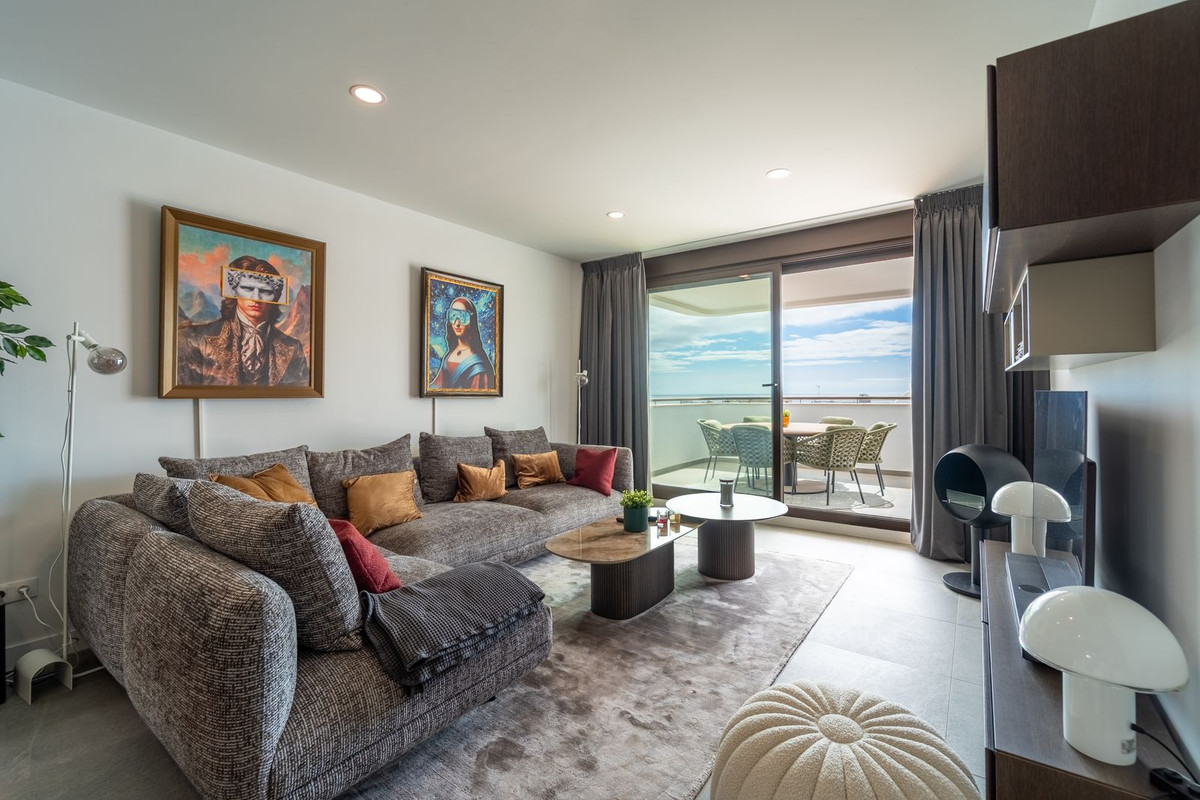 Apartment for sale in Estepona