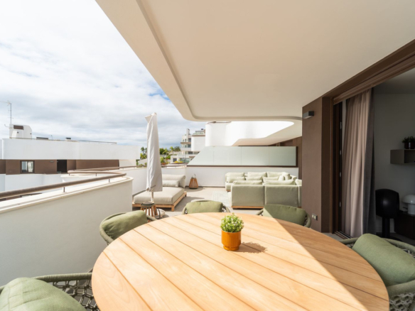 Apartment for sale in Estepona