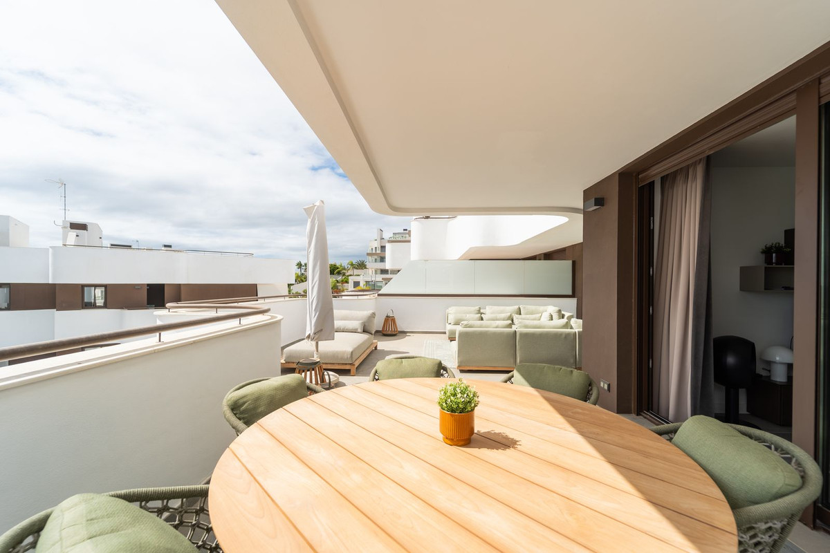 Apartment for sale in Estepona