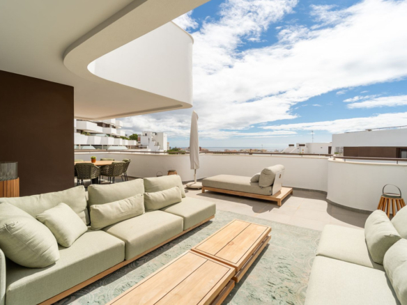 Apartment for sale in Estepona
