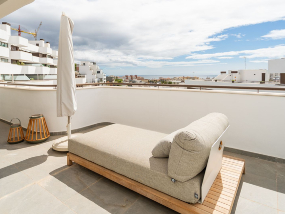 Apartment for sale in Estepona
