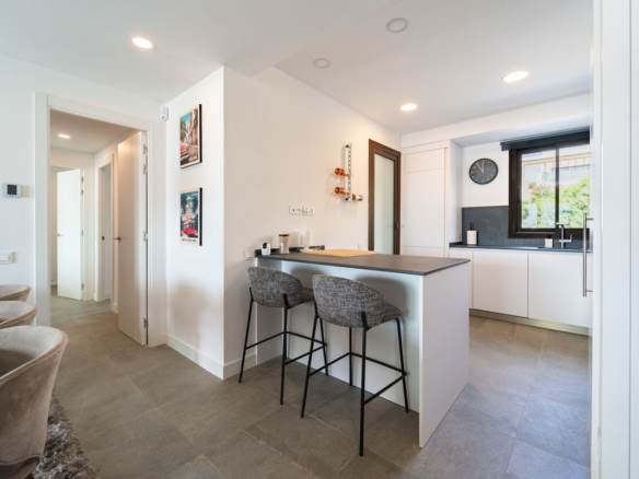 Apartment for sale in Estepona