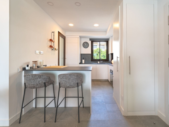 Apartment for sale in Estepona