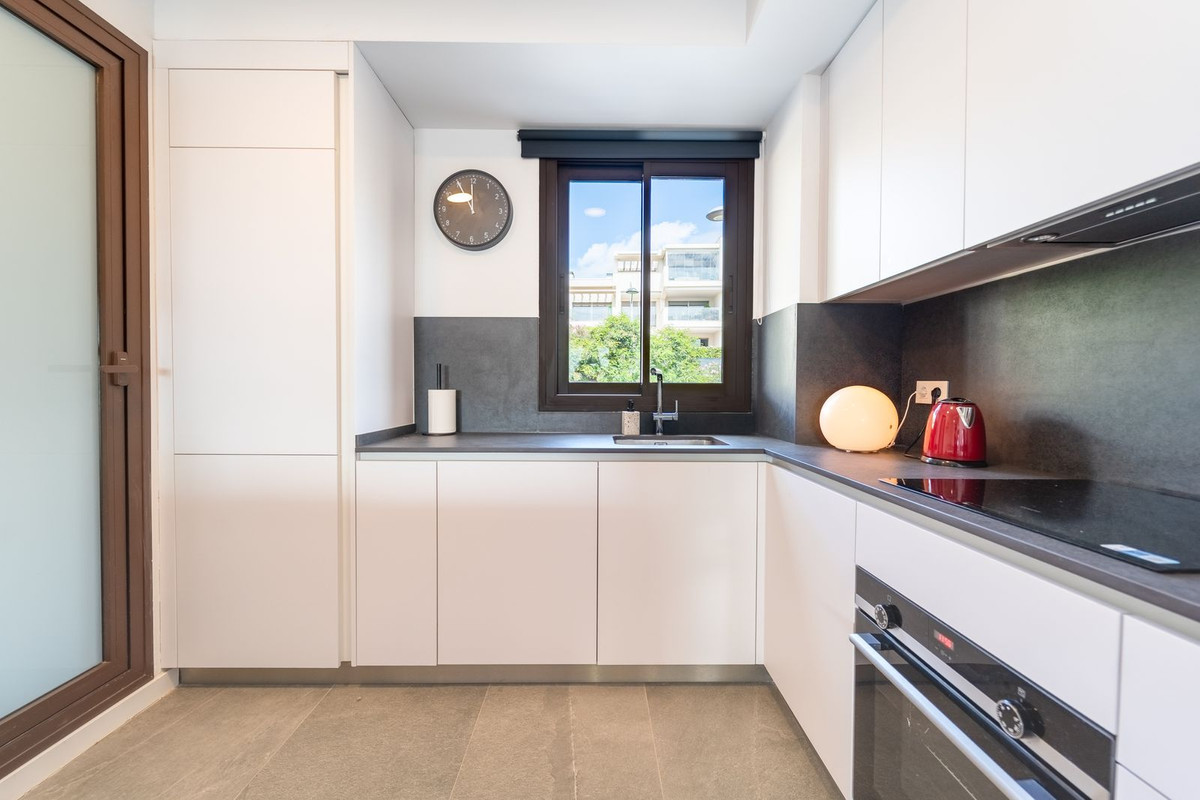 Apartment for sale in Estepona