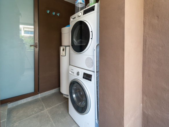 Apartment for sale in Estepona