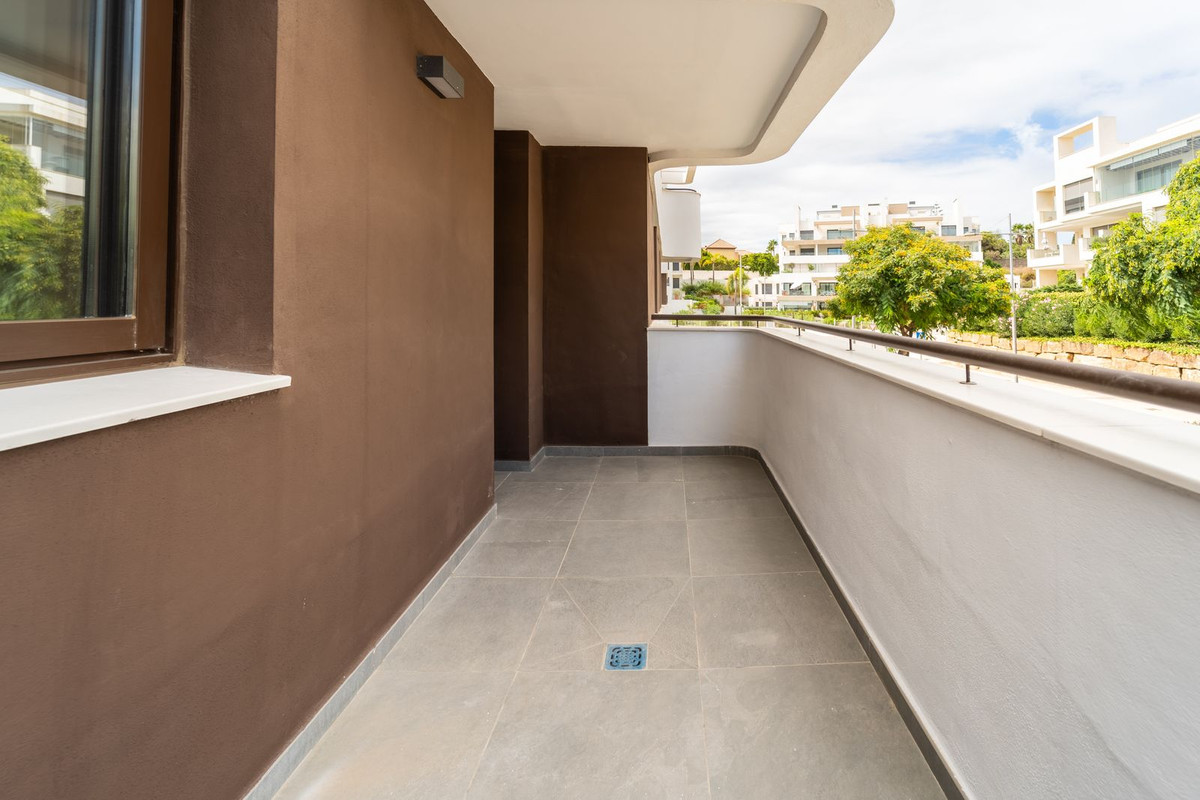 Apartment for sale in Estepona