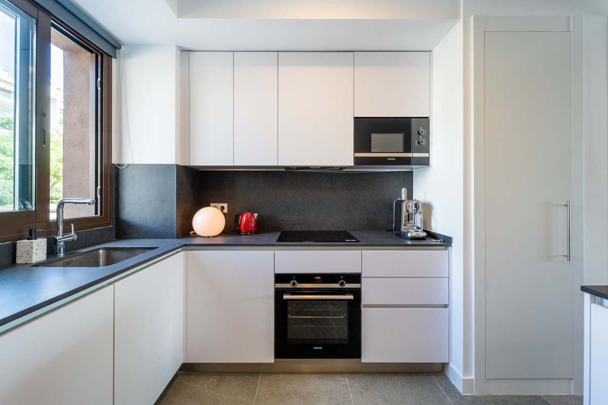 Apartment for sale in Estepona