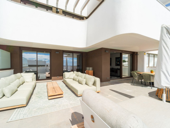 Apartment for sale in Estepona
