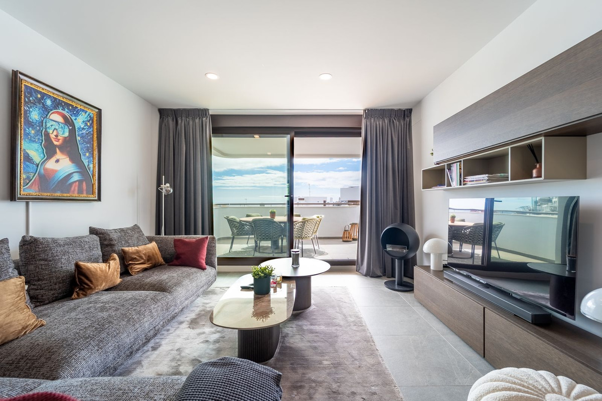 Apartment for sale in Estepona